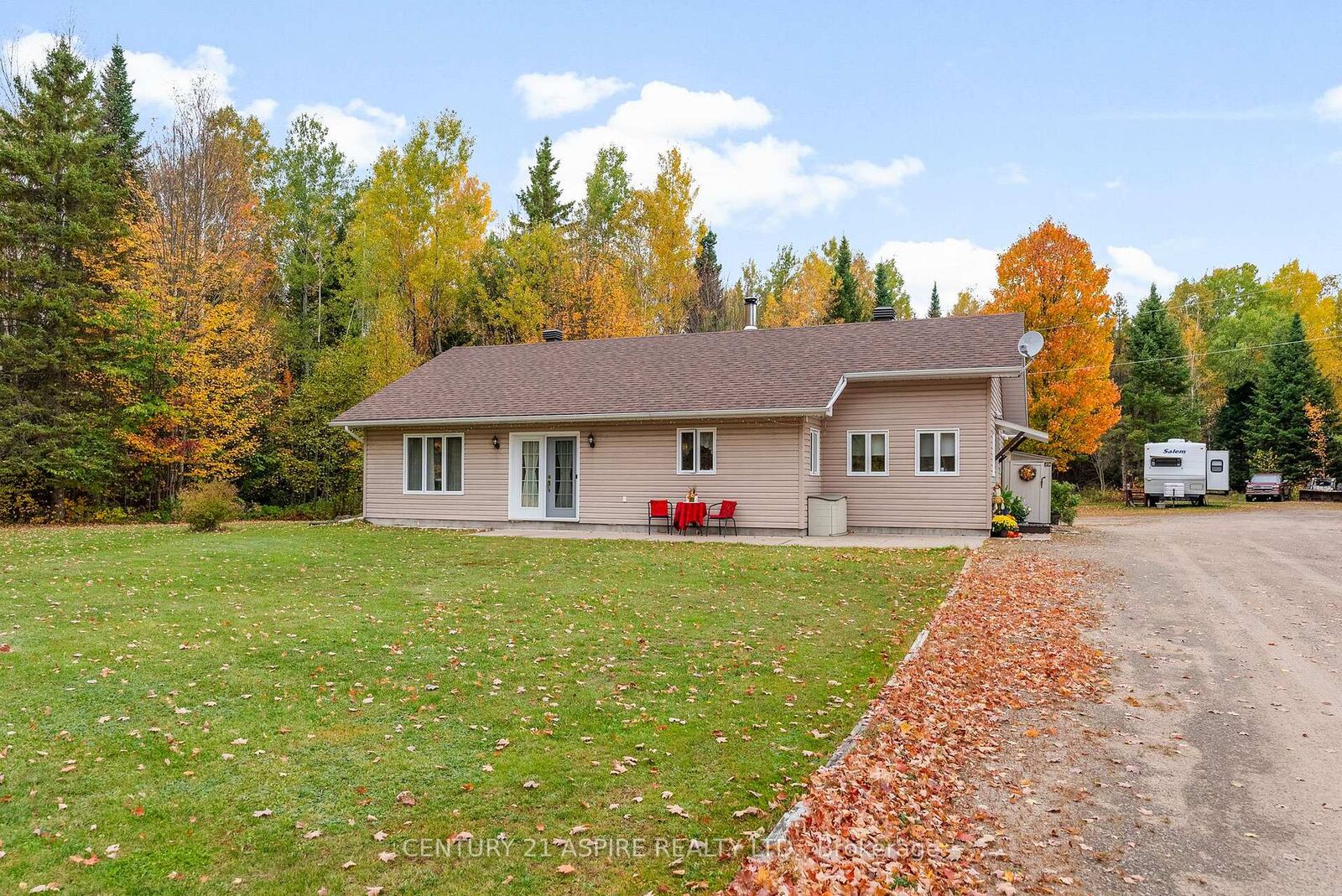 Property Photo: 33 Micks Road ON K0J 1L0