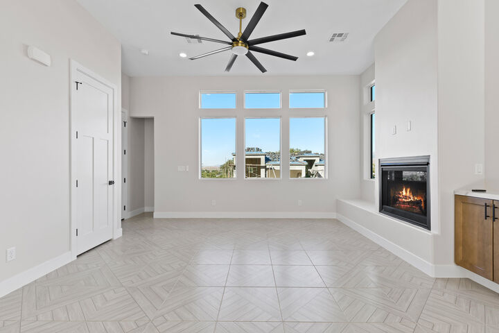 Property Photo: 402 N 200 E 25 UT 84745