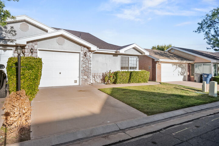 Property Photo:  2050 W Canyon View 8A  UT 84770