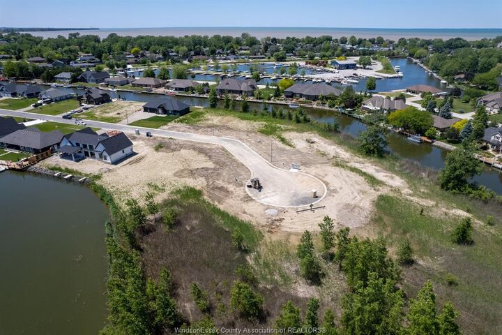 Property Photo: 19120 Haven Avenue ON N0P 2L0