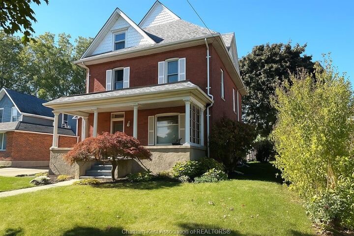 Property Photo: 131 Talbot Street West ON N0P 1A0
