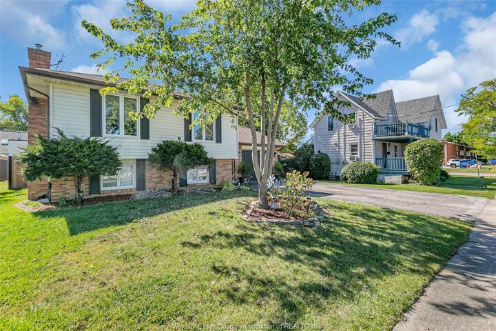 Photo de la propriété: 630 St. Charles Street ON N0R 1A0