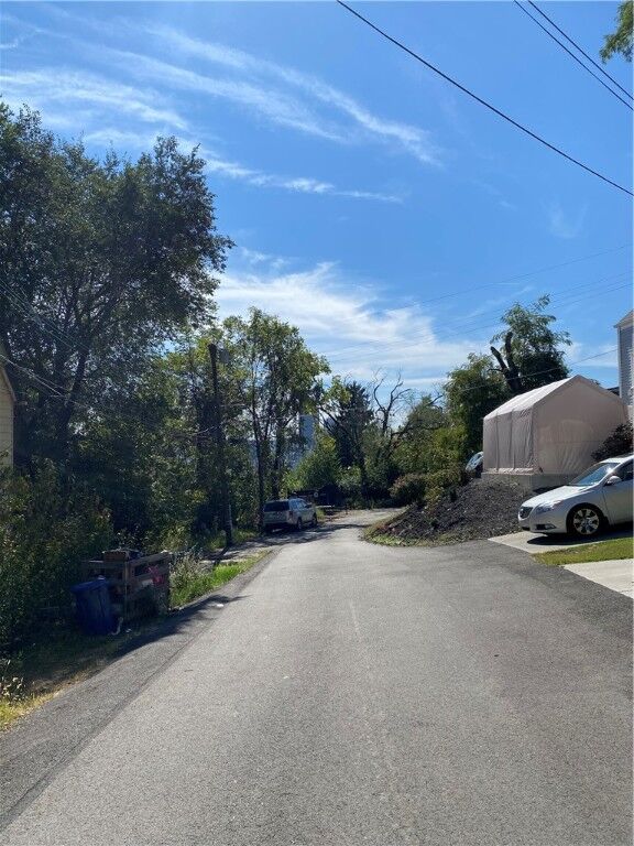 Property Photo:  1708 Leister St  PA 15212 