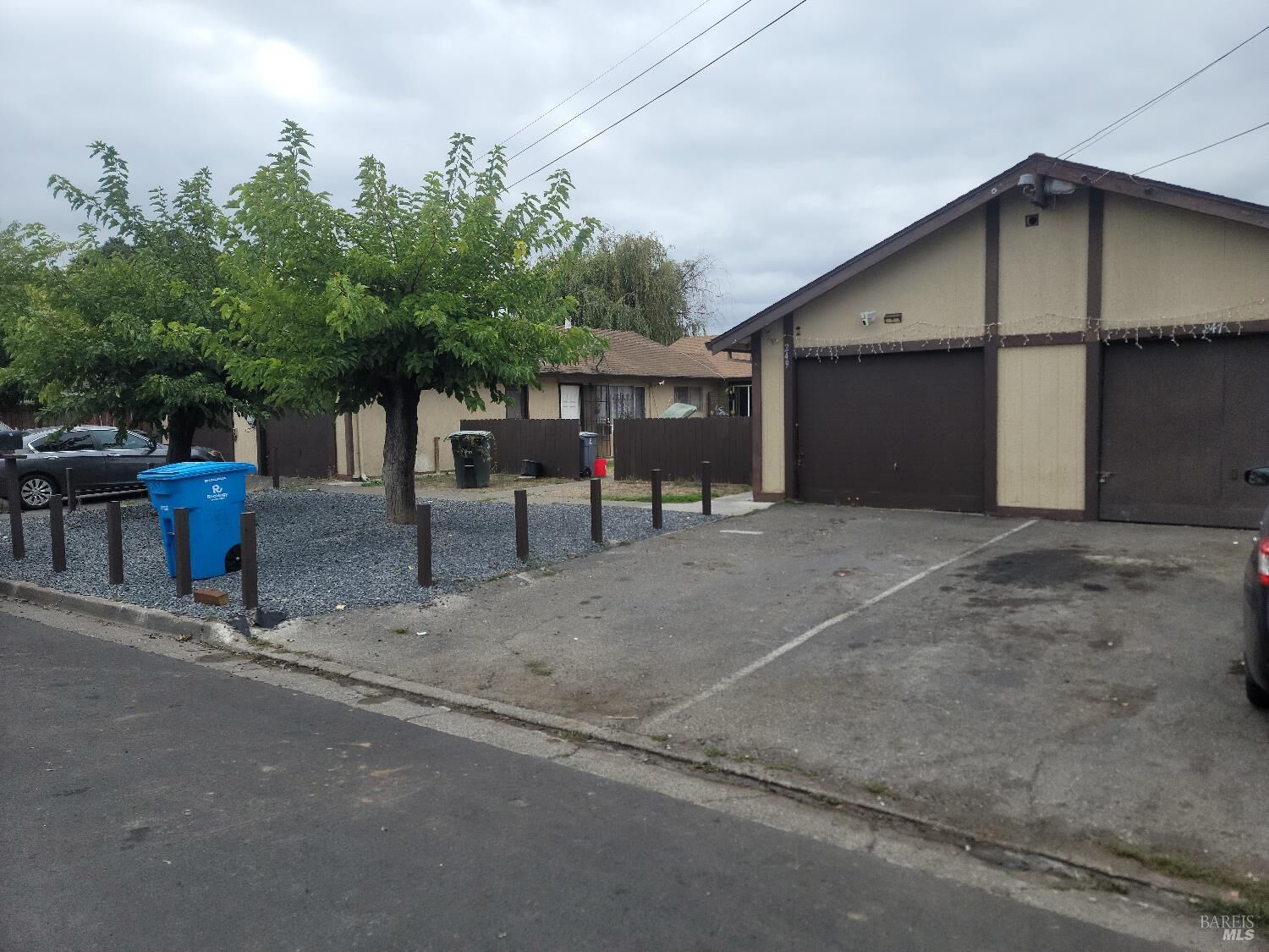 Property Photo:  247 253 Robin Way  CA 95407 