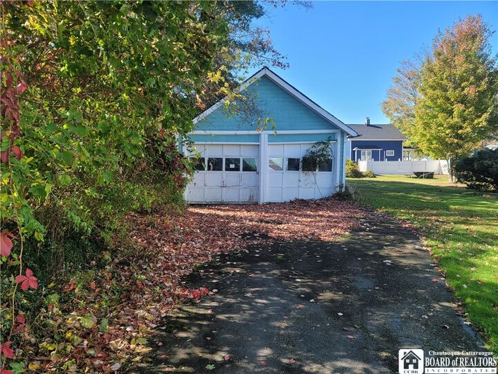 Property Photo:  146 Sampson Street  NY 14701 