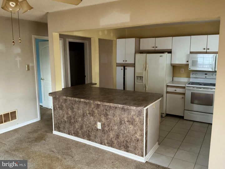 Property Photo: 631 Barbados Drive NJ 08094