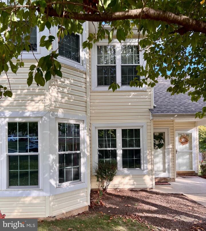 Property Photo: 1507 Bennett Place 7 PA 18966