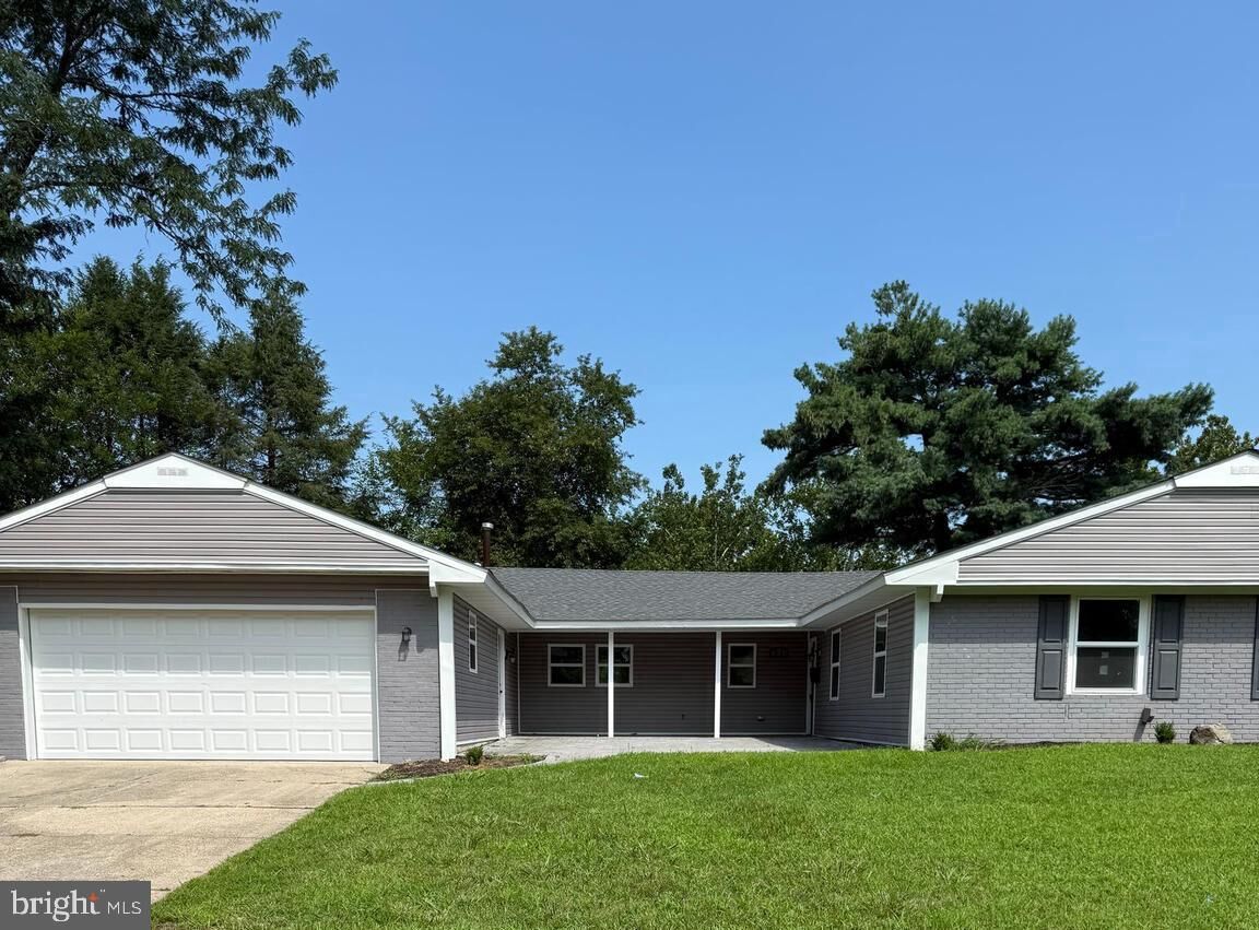 Property Photo:  51 Club House Drive  NJ 08046 