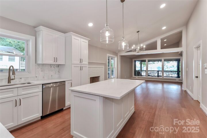 3272 Bass Drive  Sherrills Ford NC 28673 photo