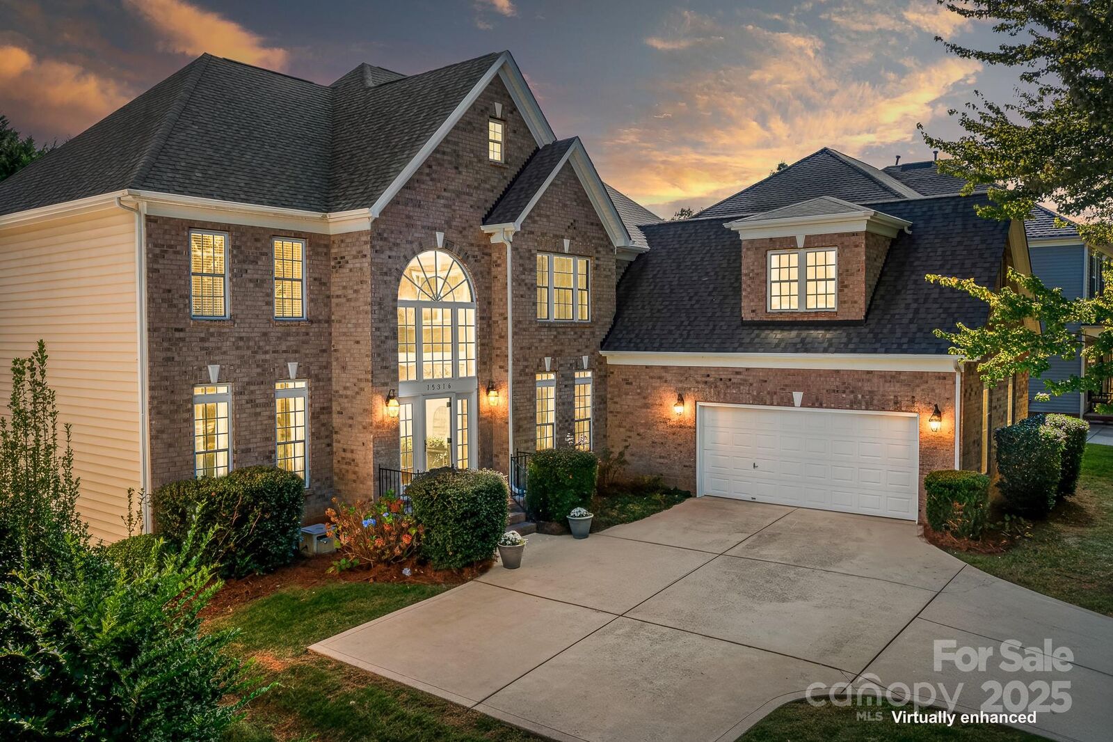 Property Photo: 15316 Elham Lane NC 28078