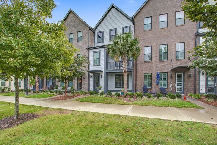 Property Photo: 1560 Hancock Street # 4 B-4 SC 29464