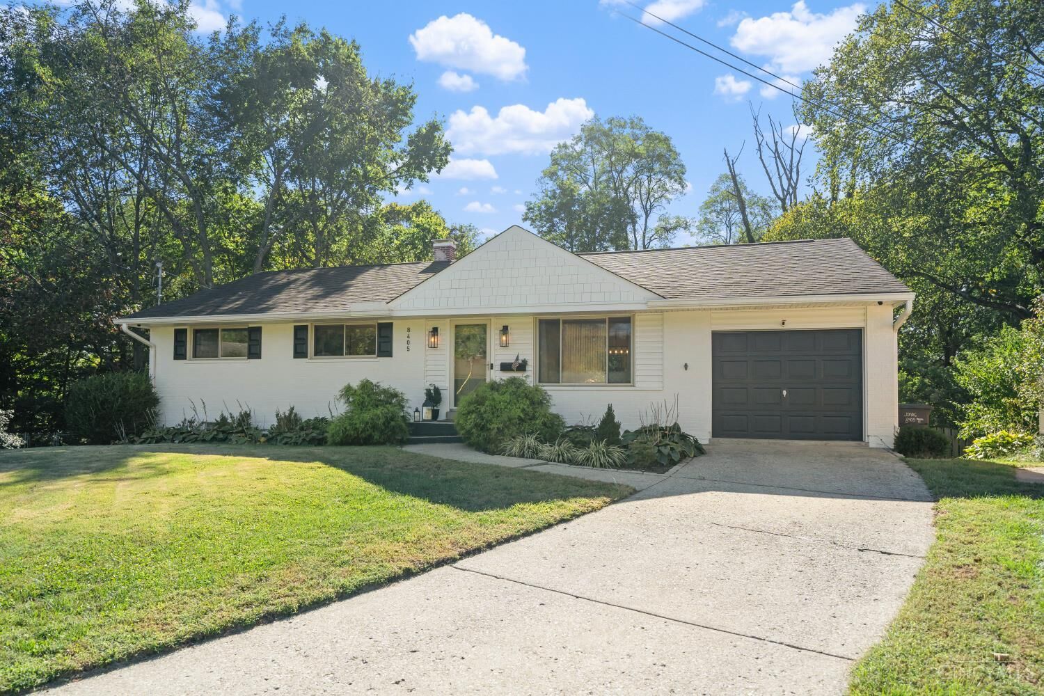 Property Photo: 8405 Arundel Court OH 45231