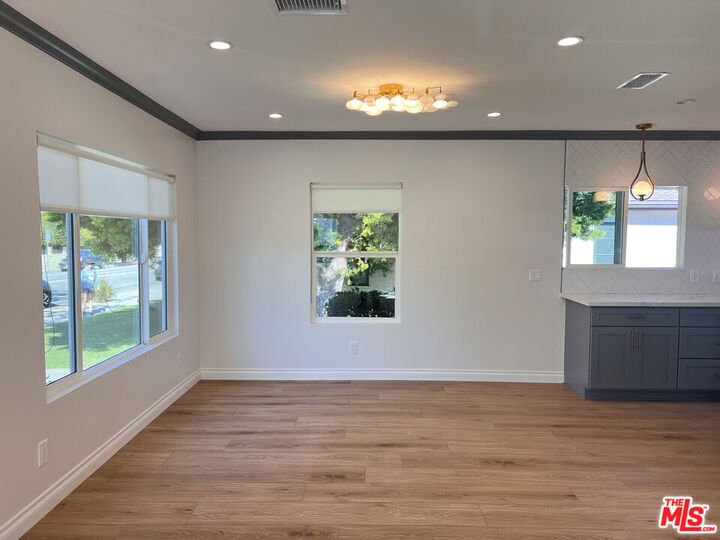 Property Photo: 2912 Pearl St CA 90405