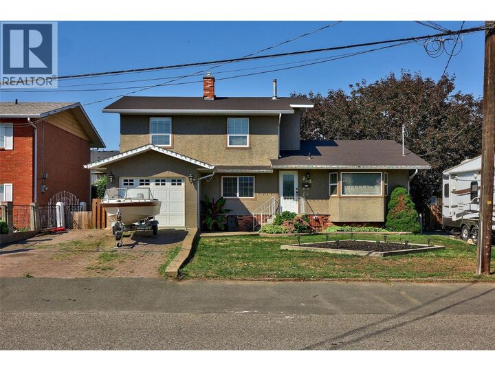 820 Ollek Street  Kamloops BC V2B 5A9 photo