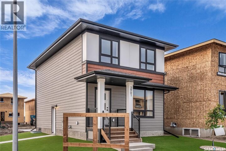 Property Photo: 2961 Rosewood Drive SK S7V 2A5