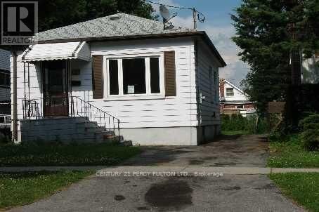 Property Photo:  101 Montrave Avenue  ON L1J 4R6 