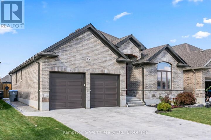 86 Forbes Crescent — photo 1