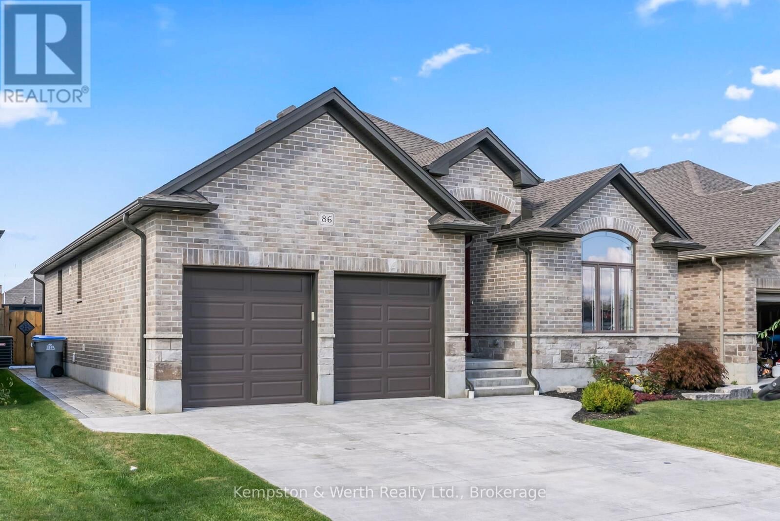 Property Photo: 86 Forbes Crescent ON N4W 0B8