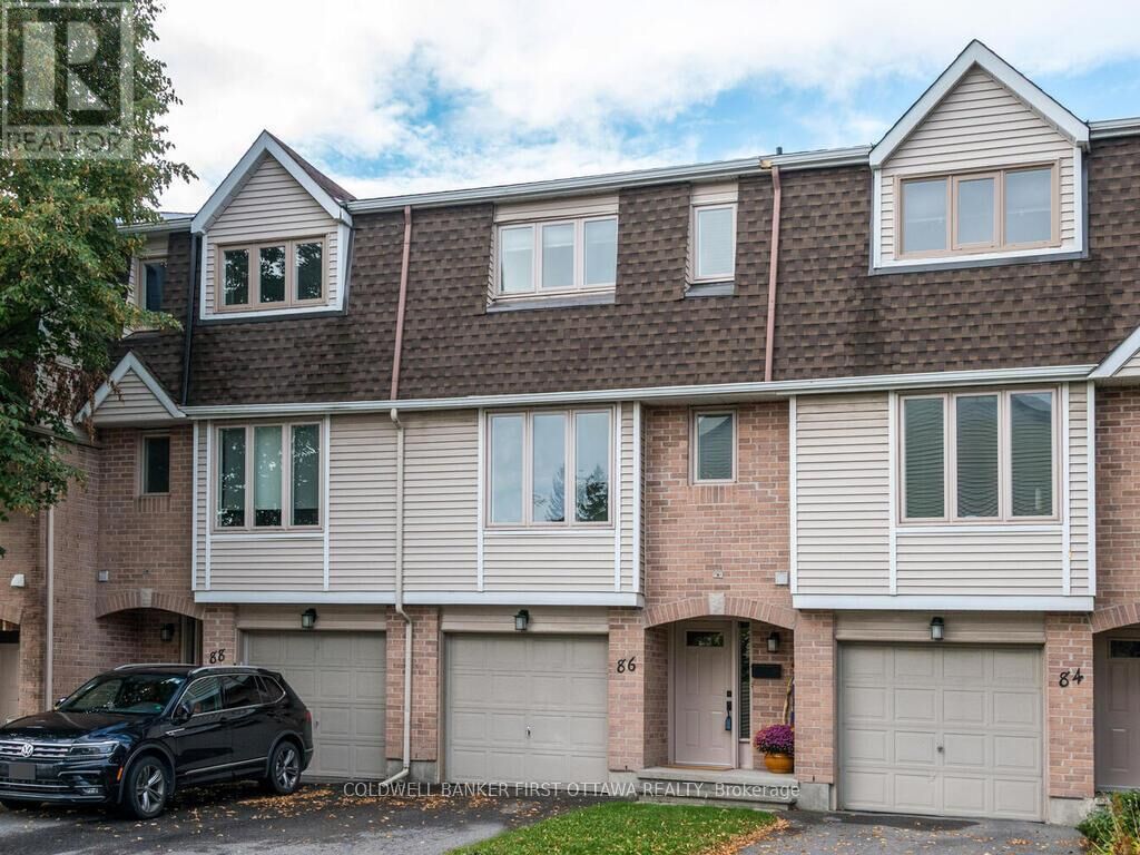 Property Photo:  86 Lightfoot Place  ON K2L 3L9 