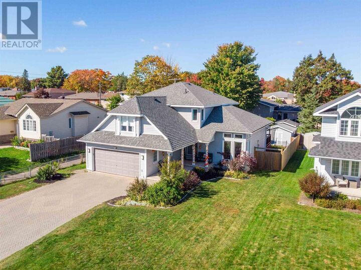 187 Promenade Dr  Sault Ste Marie ON P6B 5J5 photo
