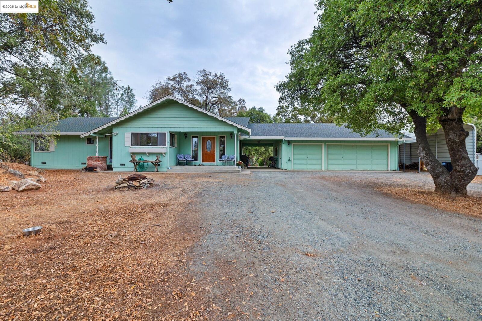 Property Photo:  16250 Corte De Las Ninas  CA 95370