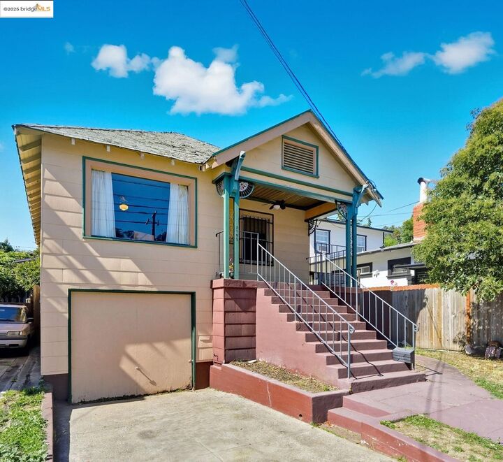 Property Photo: 2795 25th Avenue CA 94601