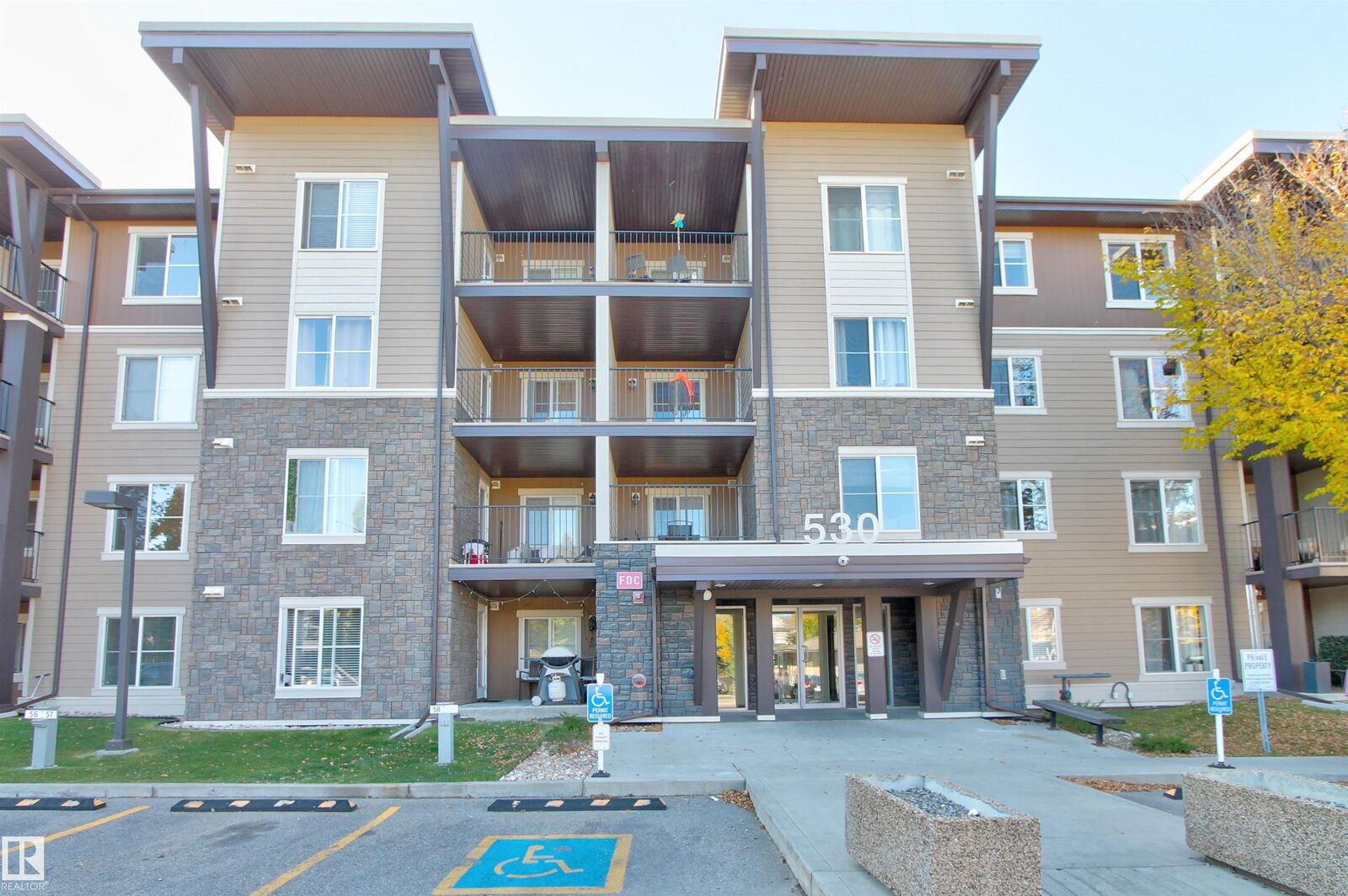 Property Photo: 530 Watt Boulevard SW 106 AB T6X 1P7