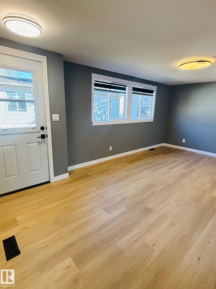 Property Photo: 13 Maple Terrace NW AB T6P 1H8