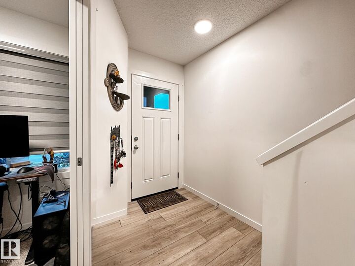 Property Photo: 1025 Secord Promenade Promenade NW 13 AB T5T 7V4