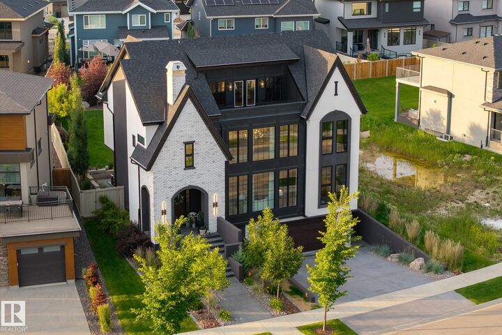 Property Photo: 3503 Keswick Boulevard SW AB T6W 4V6