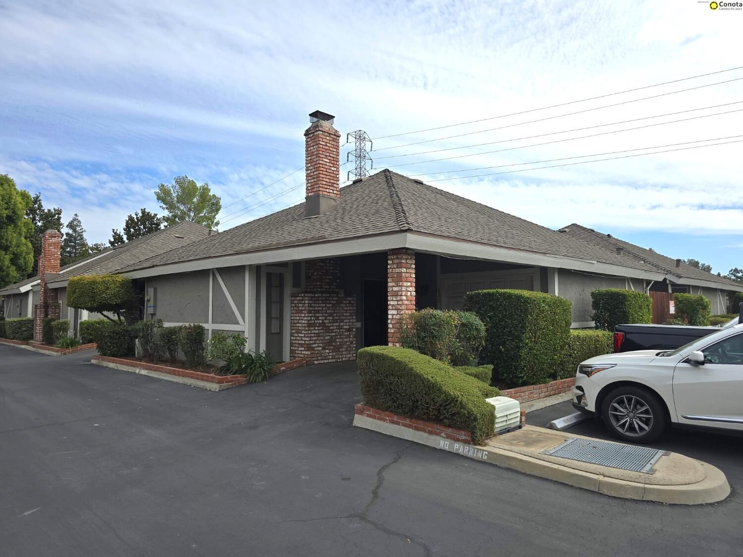 Property Photo:  381 E Nees Ave 133  CA 93720 