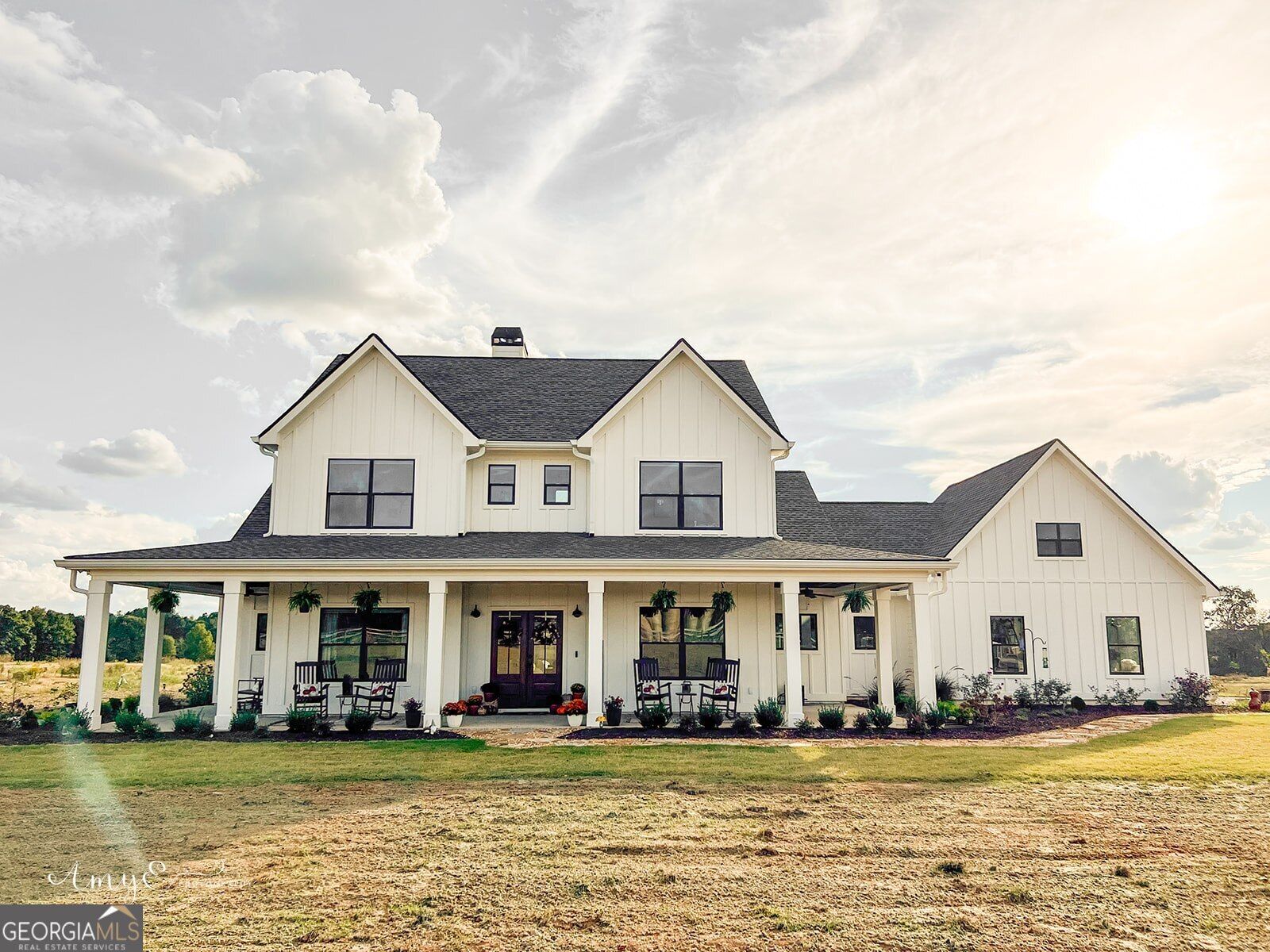 Property Photo: 1111 Rocky Creek Road GA 30056