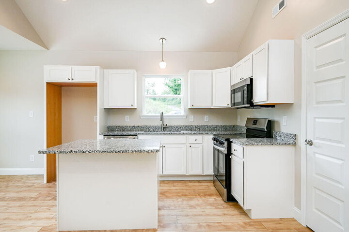 Property Photo: 123 Lindon Street TN 37307