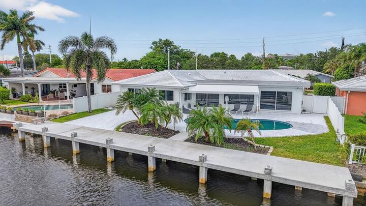 2720 NE 59th St  Fort Lauderdale FL 33308 photo