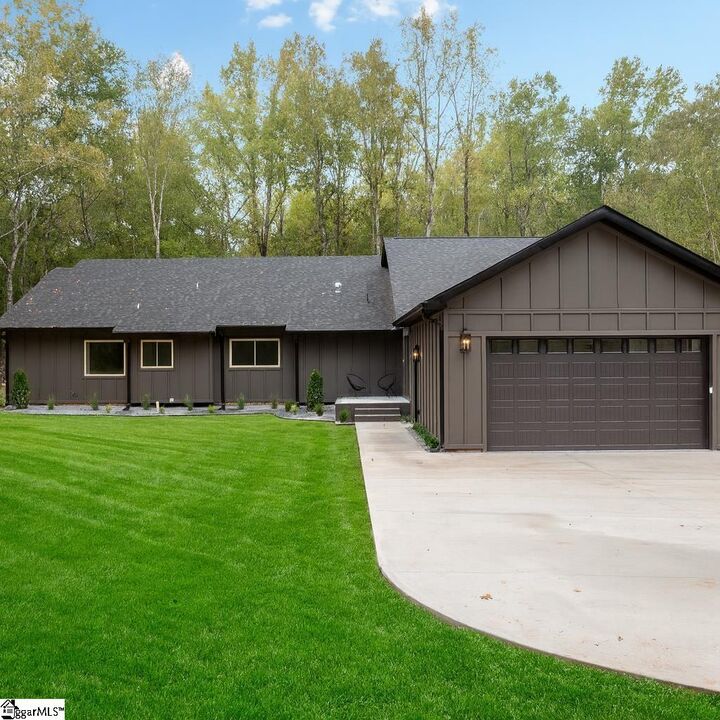 134 Country Lakes Road  Easley SC 29642 photo