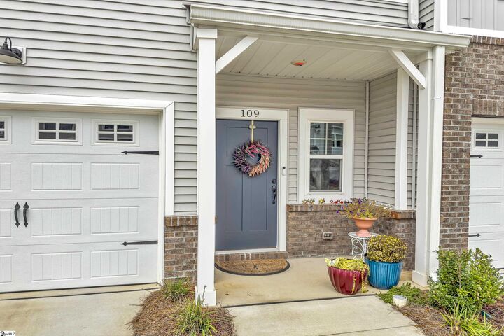 Property Photo: 109 Callen Drive SC 29607