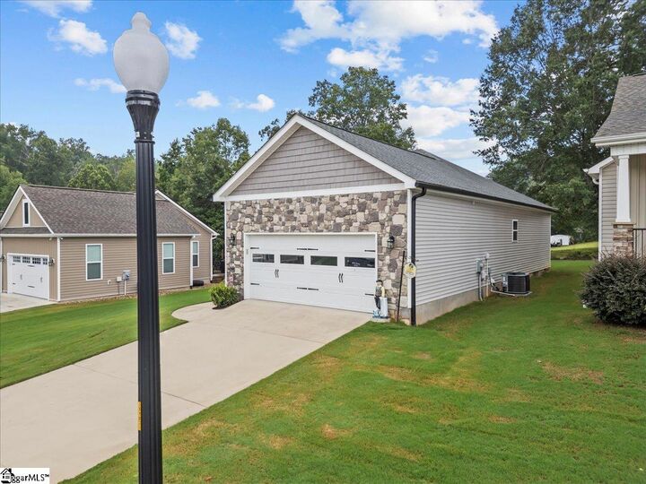 Property Photo: 166 Page Creek Boulevard SC 29356