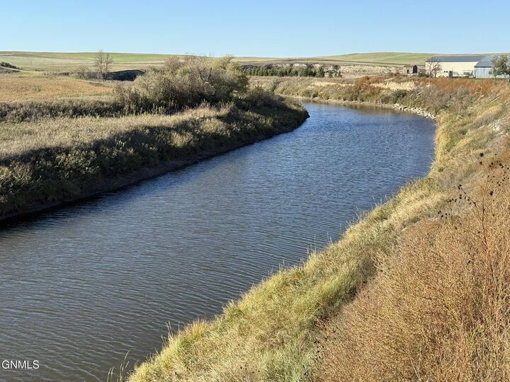Property Photo:  7203 92nd Avenue SW  ND 58646