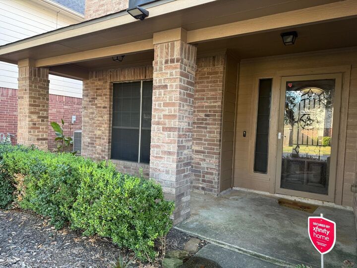 Property Photo: 10406 Pine Meadows Boulevard TX 77523