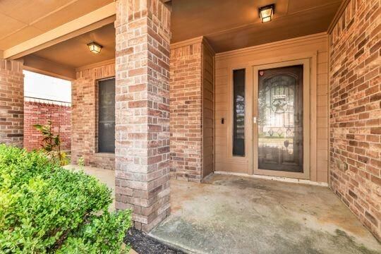 Property Photo: 10406 Pine Meadows Boulevard TX 77523