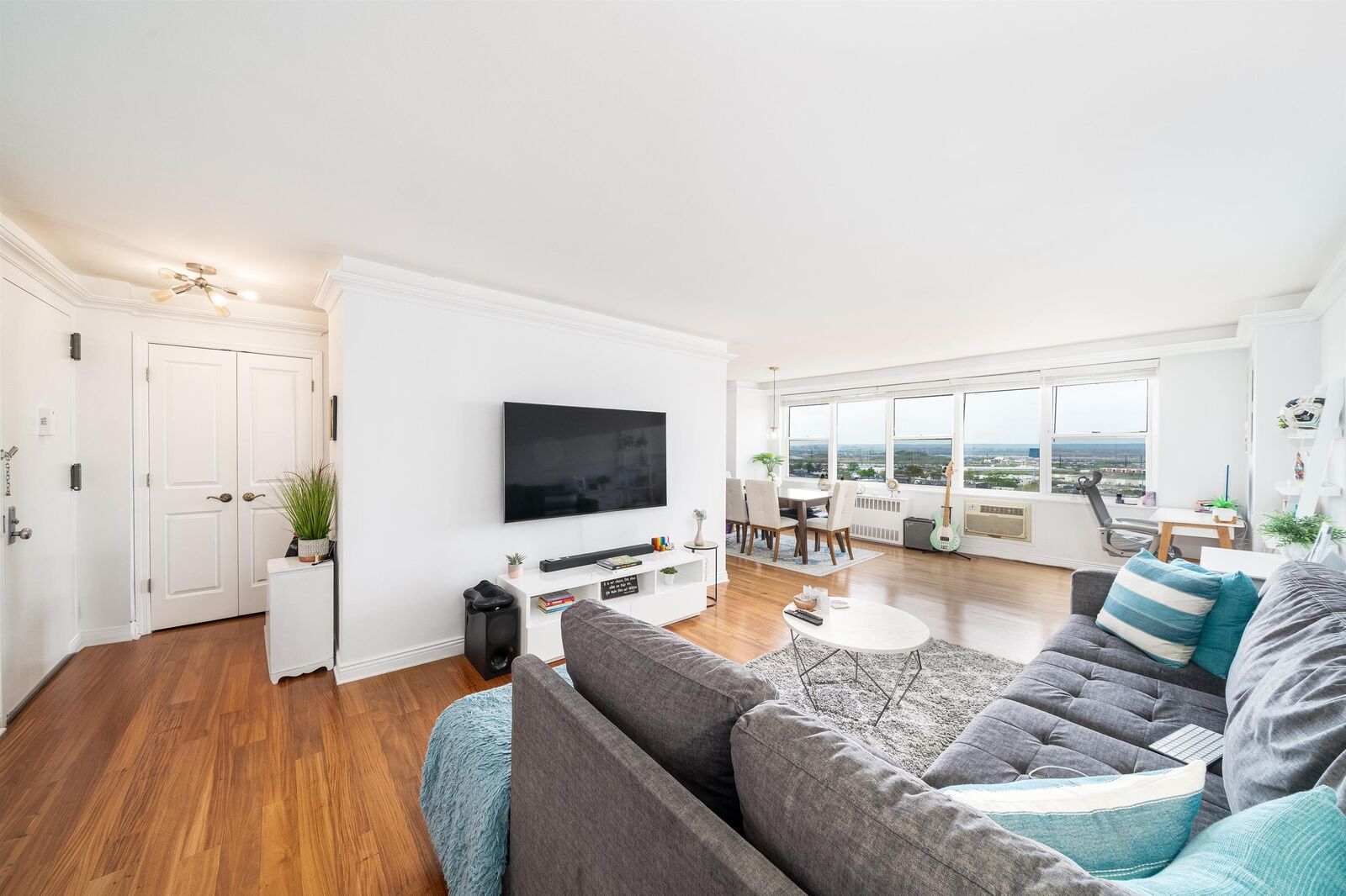 Property Photo: 500 Central Ave 1520 NJ 07087