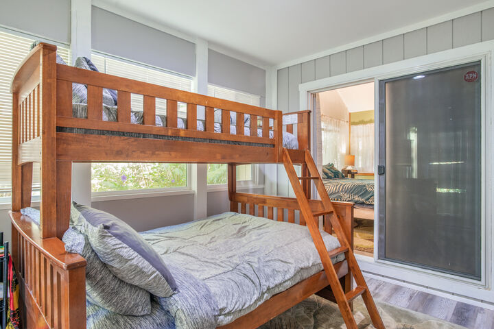 Property Photo: 11-3888 Liona St HI 96785