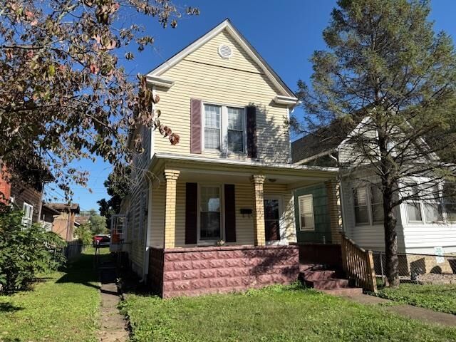 Property Photo: 516 30th Street WV 25702