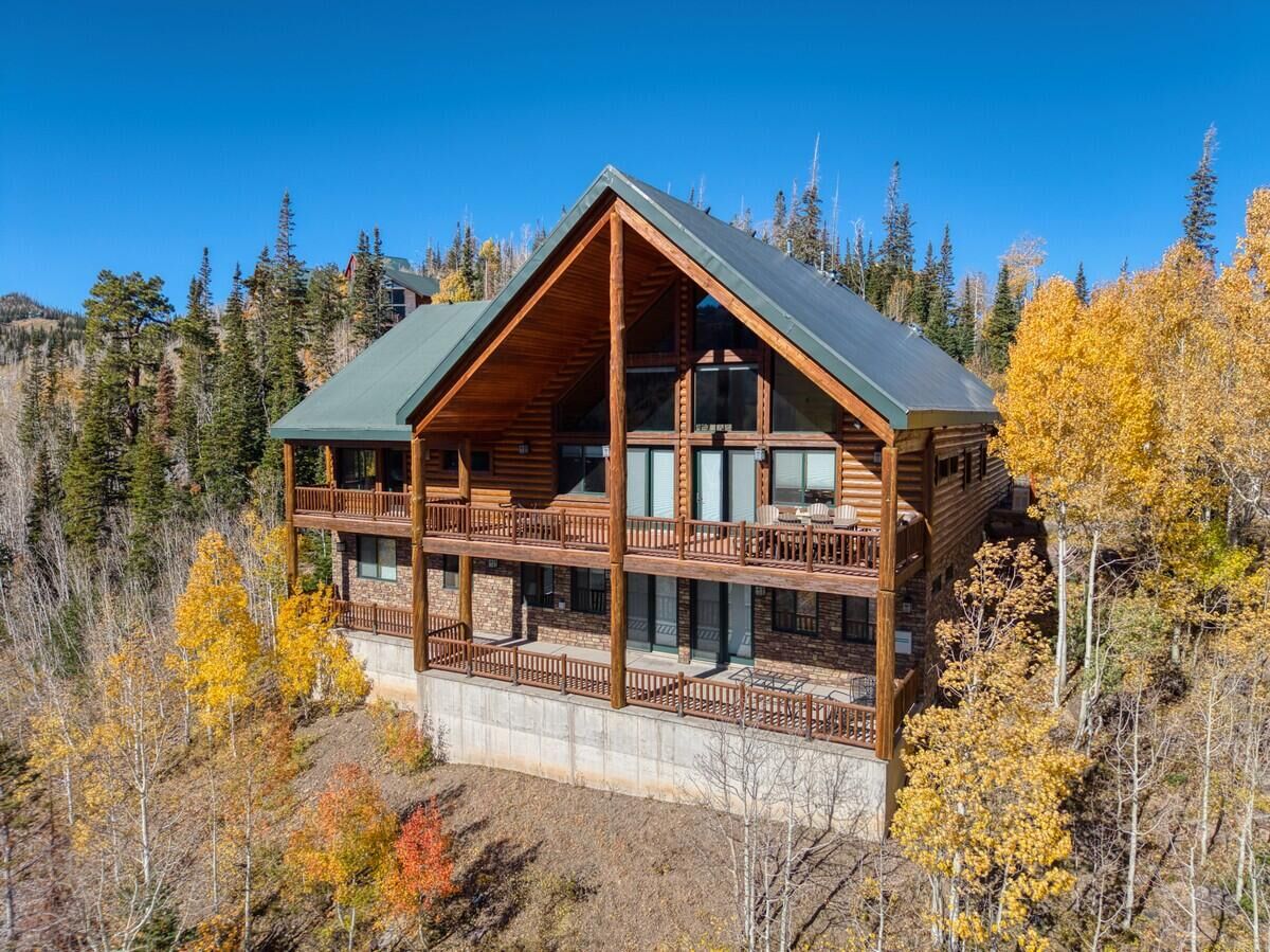 Property Photo:  265 W Eagle Roost St  UT 84719