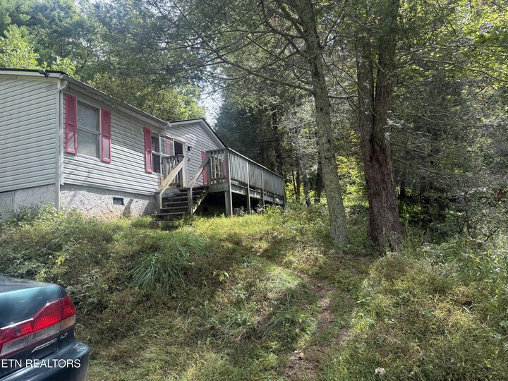Property Photo: 125 Old Hickory Lane TN 37385