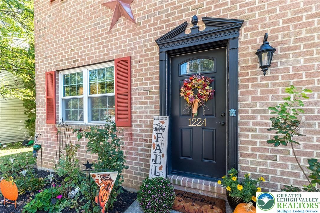 Property Photo: 1224 Graham Street PA 18015
