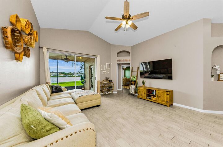 Property Photo:  13561 Fladgate Mark Drive  FL 33579 