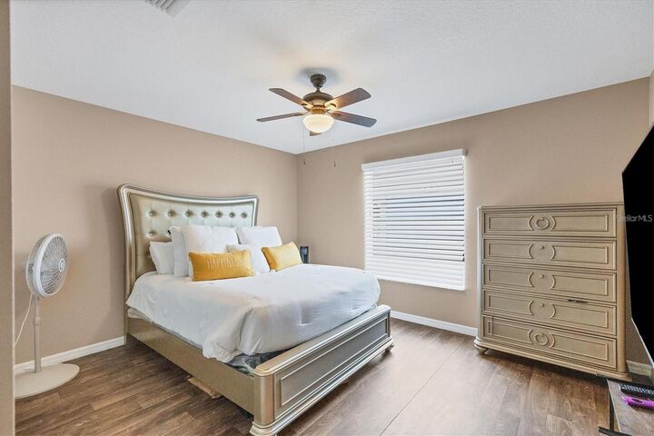Property Photo: 4032 11th Street E FL 34208
