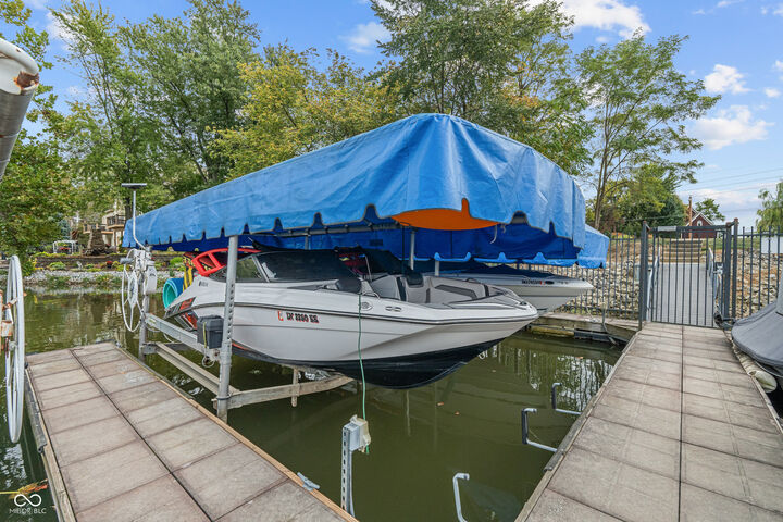 Property Photo:  10160 Sea Star Way  IN 46037 