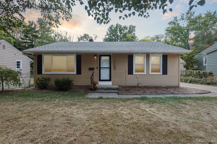 1159 Marigold Avenue  East Lansing MI 48823 5130 photo